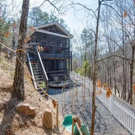 Emory House 8 Bedroom Home With Hot Tub